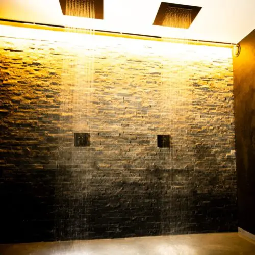 Image de la douche de la villa